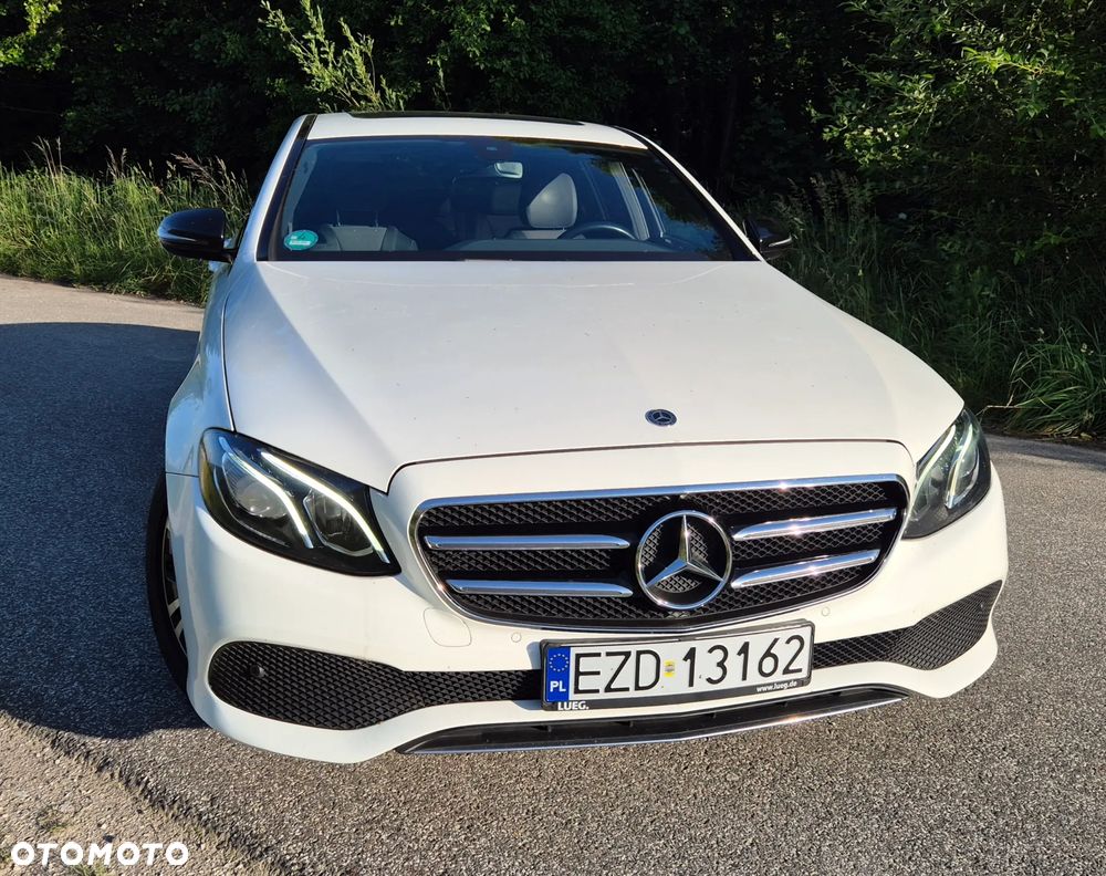 Mercedes-Benz Klasa E - 23