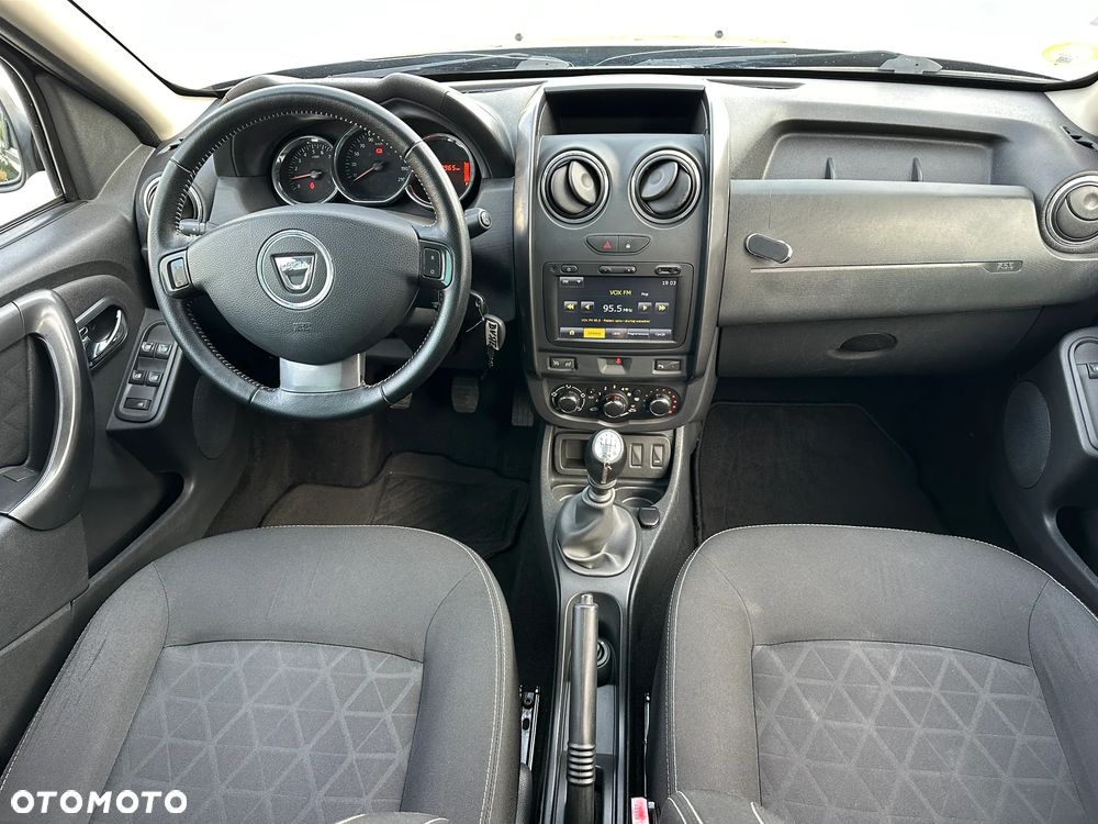 Dacia Duster dCi 110 FAP 4x2 Celebration - 17