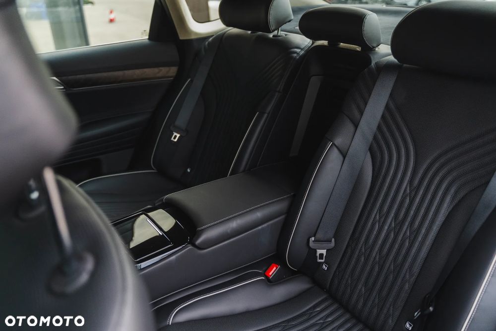 Genesis G80 2.5T AWD AT8 Luxury Line - 33