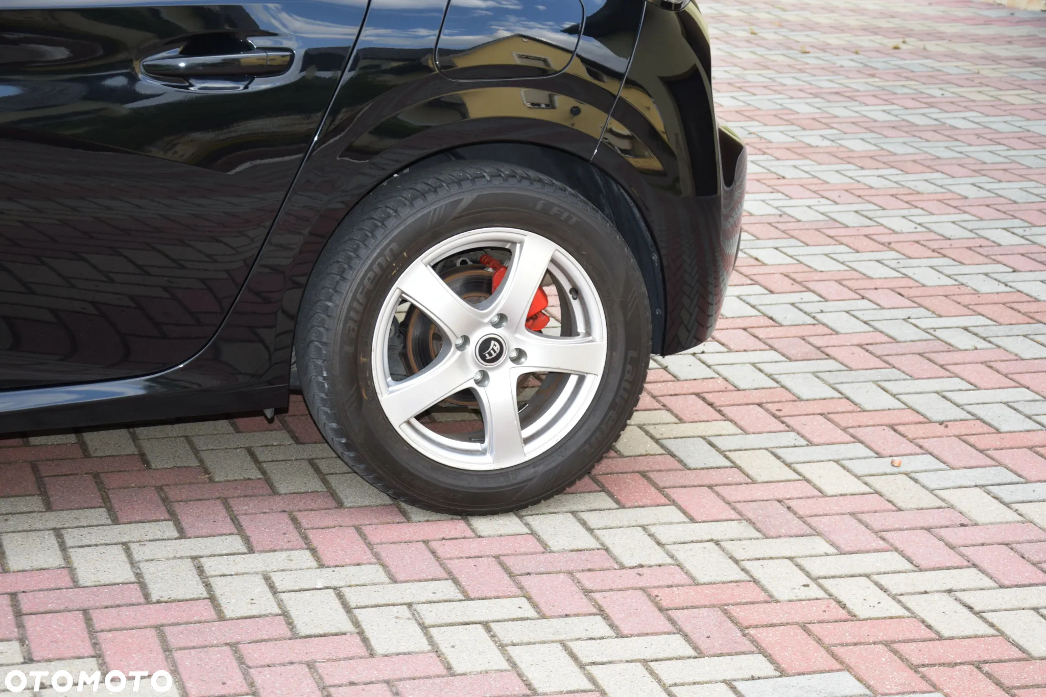 Peugeot 208 - 15