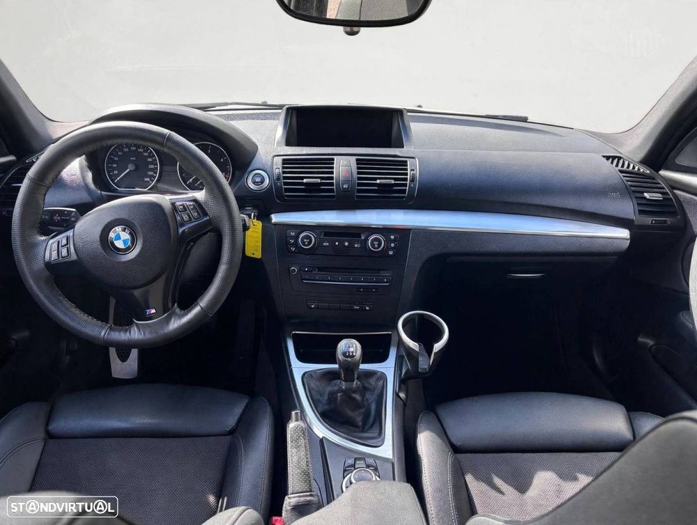 BMW 118 d Pack M - 9