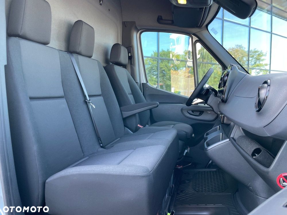 Mercedes-Benz Sprinter 317 CDI Hak 3,5 t Distronic Plus Reflektory LED - 12