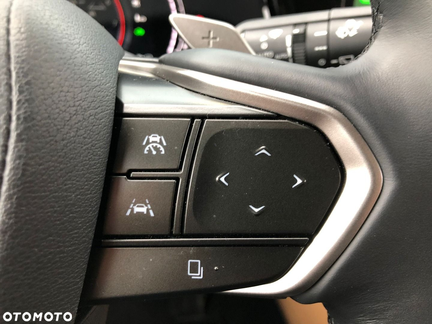 Lexus NX - 28