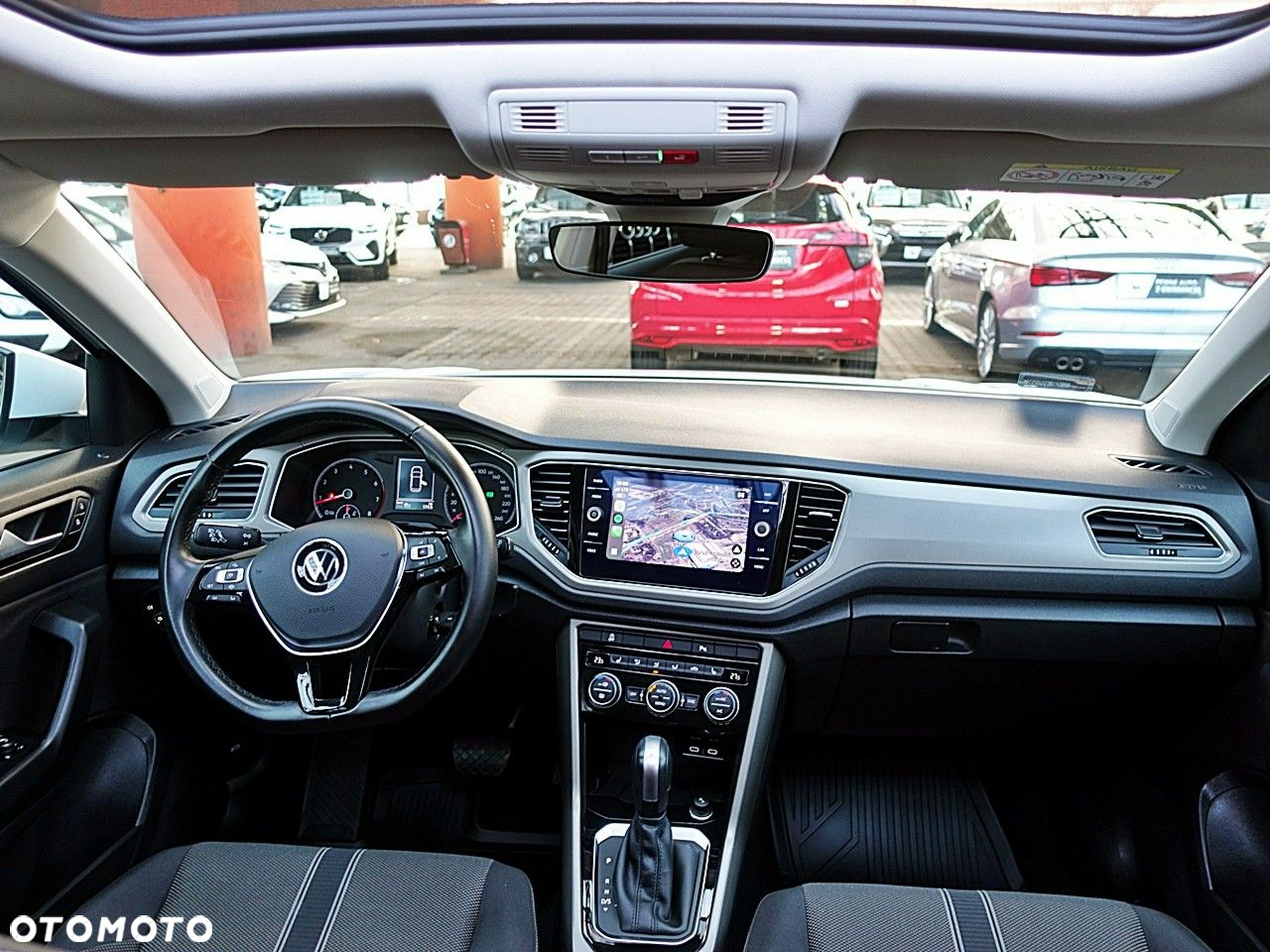 Volkswagen T-Roc - 16