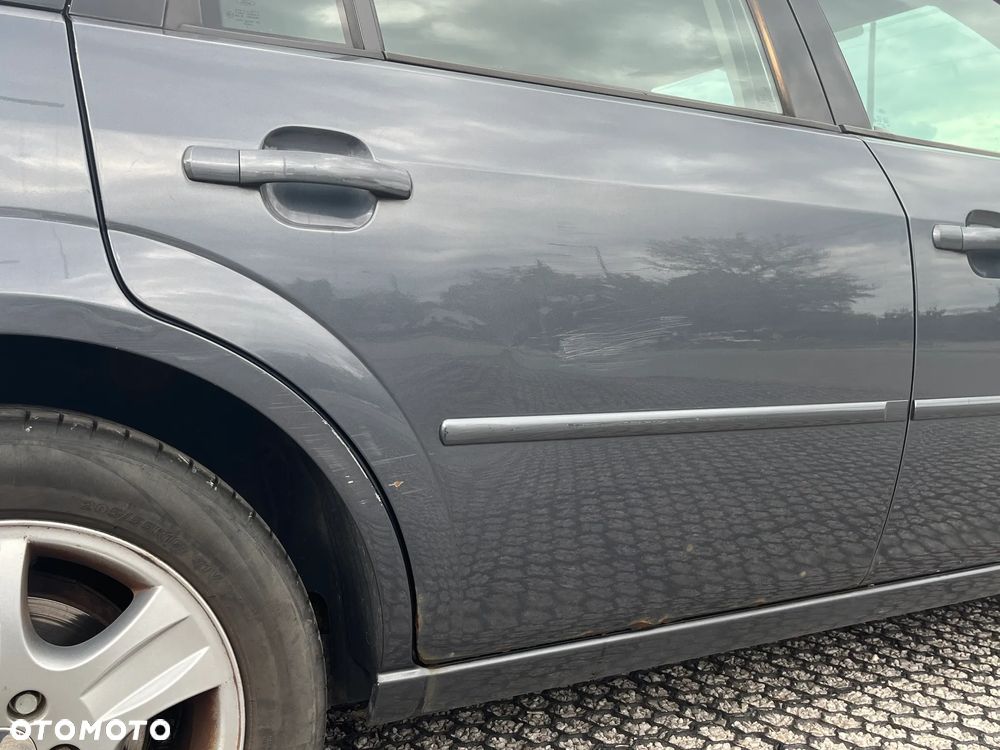 Ford Mondeo - 24
