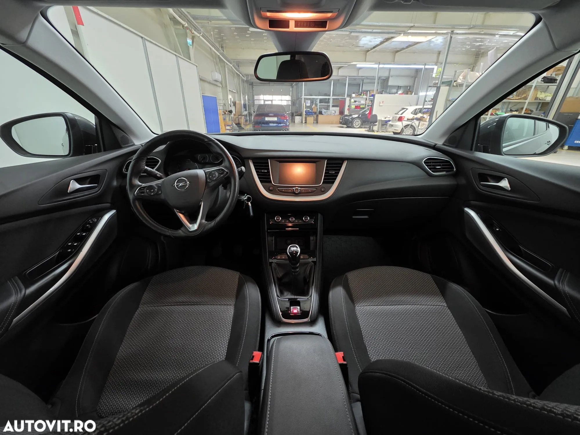 Opel Grandland X - 12