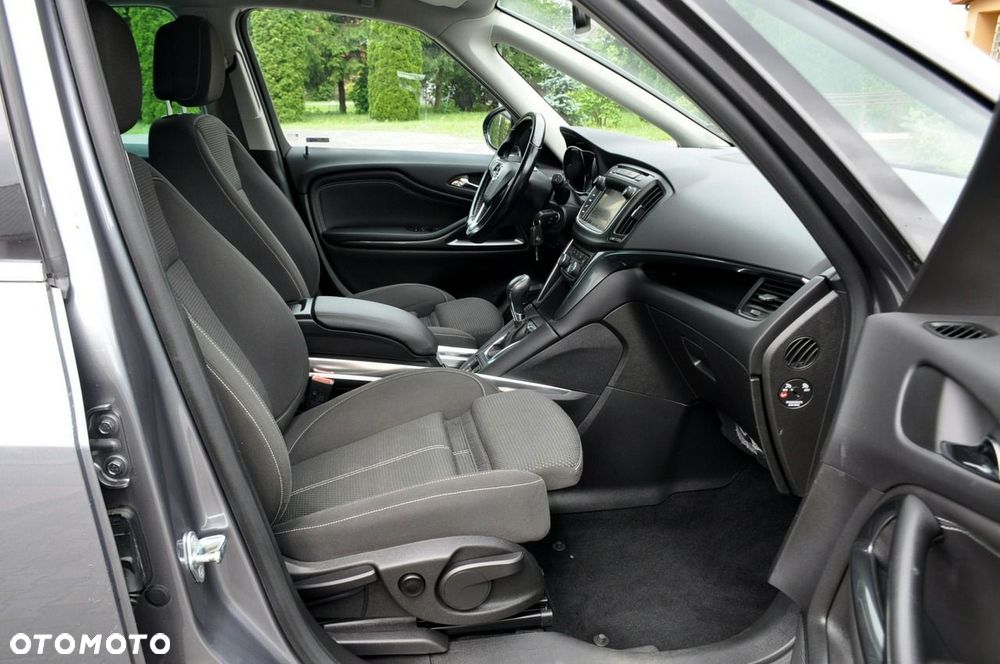 Opel Zafira - 17