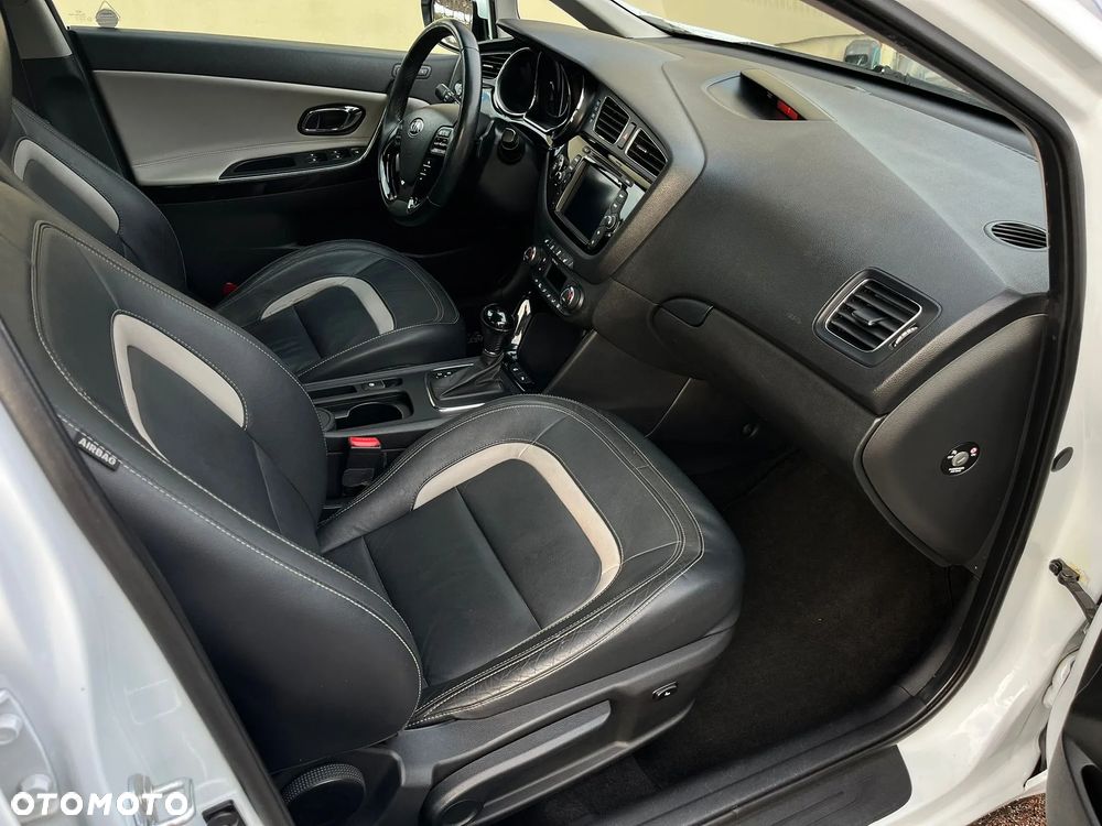 Kia Ceed 1.6 GDI XL DCT - 14