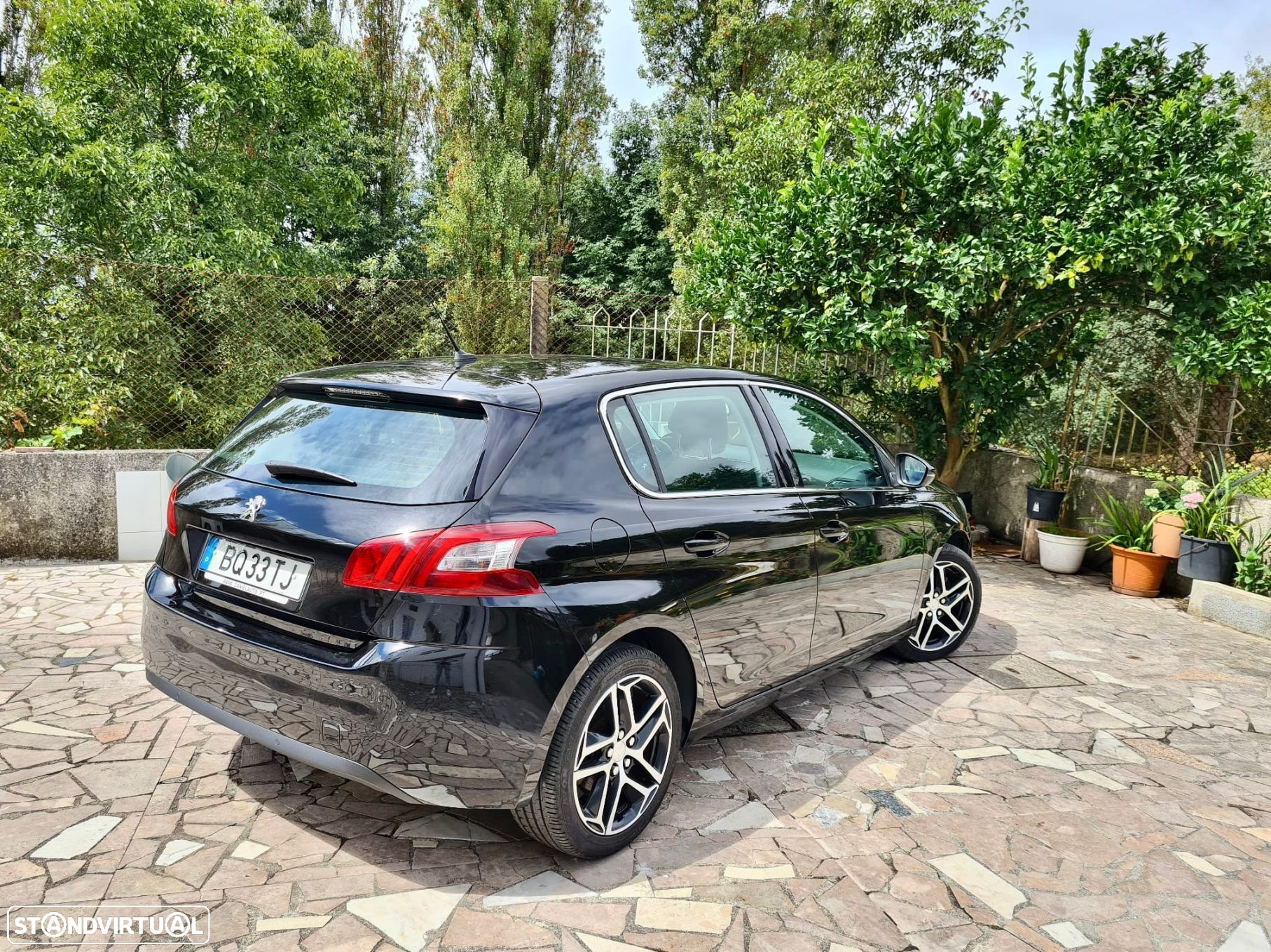 Peugeot 308 1.2 PureTech Allure J17 - 29