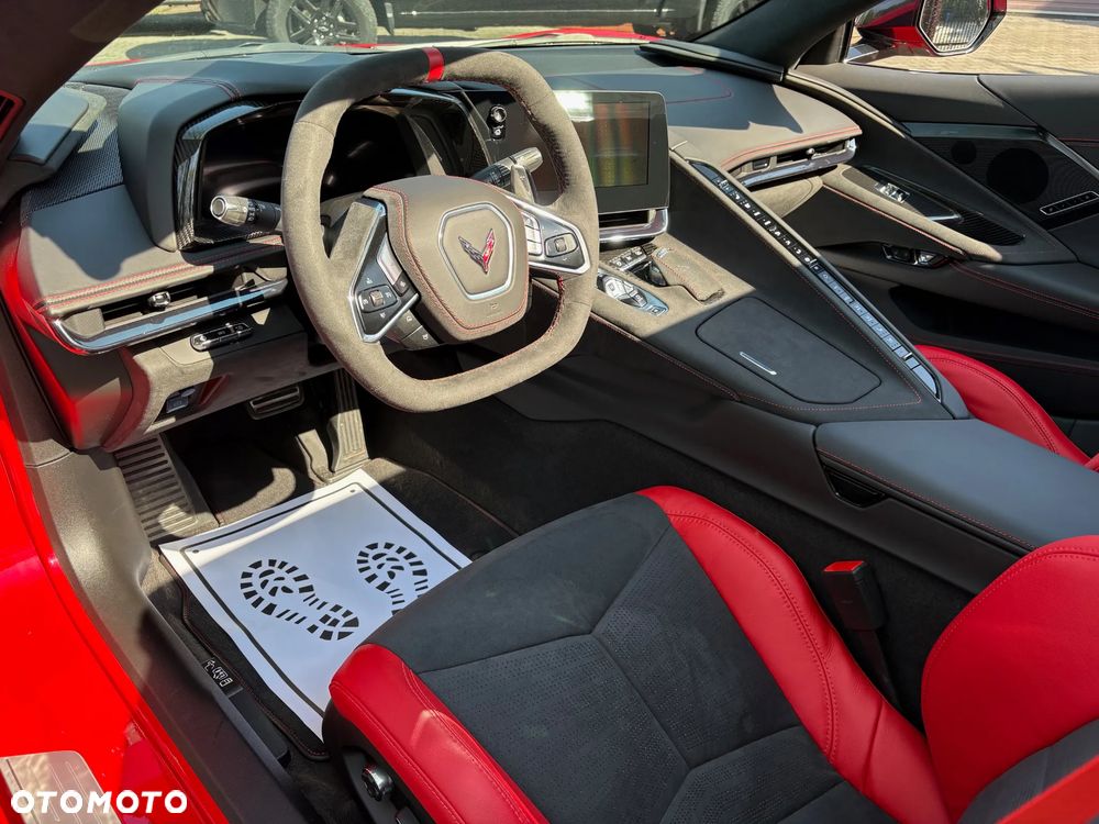 Chevrolet Corvette - 21