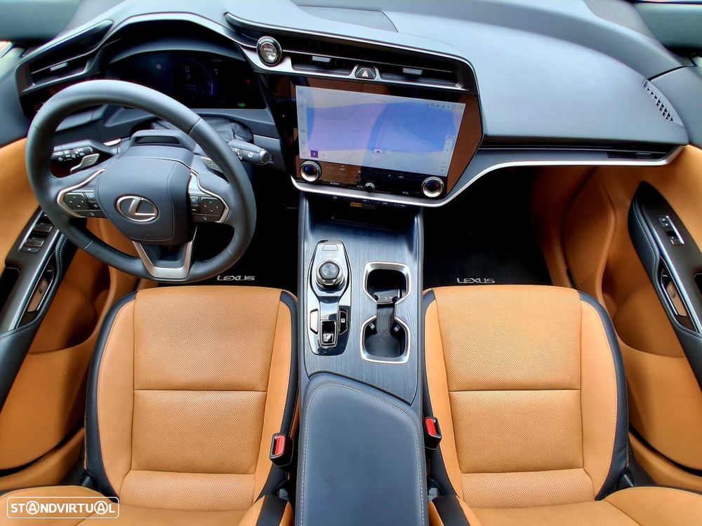 Lexus RZ 300e Premium - 28