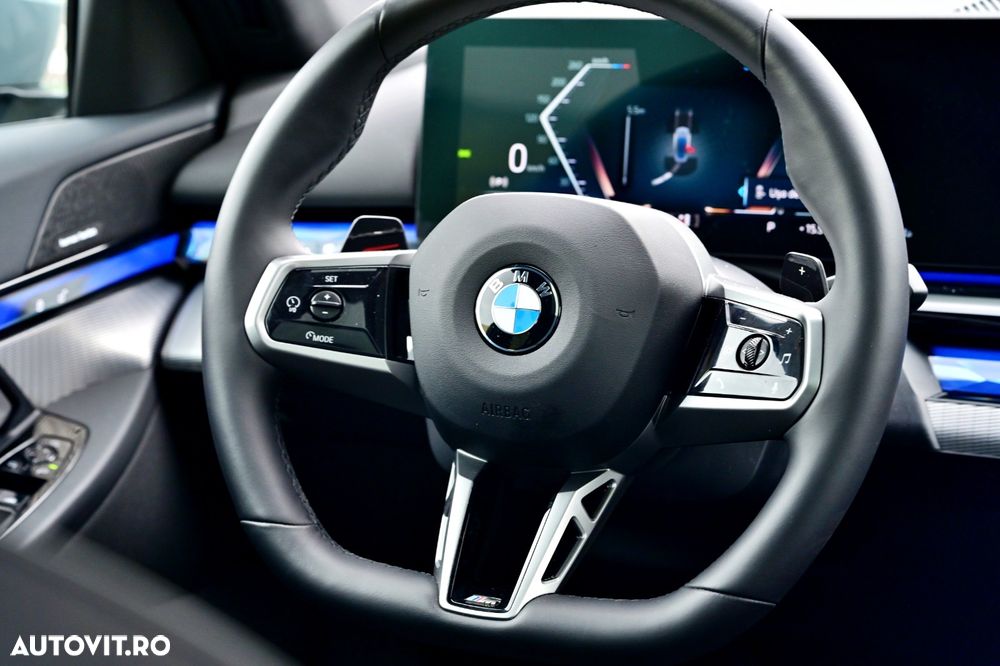 BMW Seria 5 520d AT MHEV - 37
