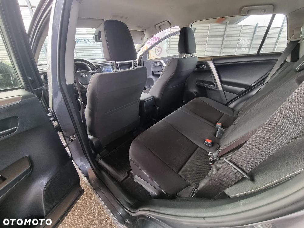 Toyota RAV4 2.0 D-4D Premium 4x2 - 7