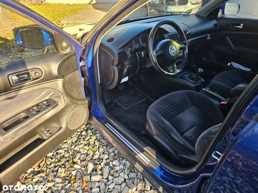 Volkswagen Passat 1.9 TDI Comfortline - 17