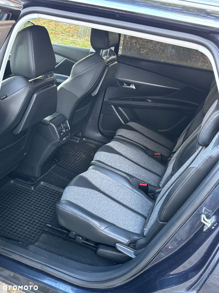 Peugeot 5008 1.6 BlueHDi Allure 7os - 16