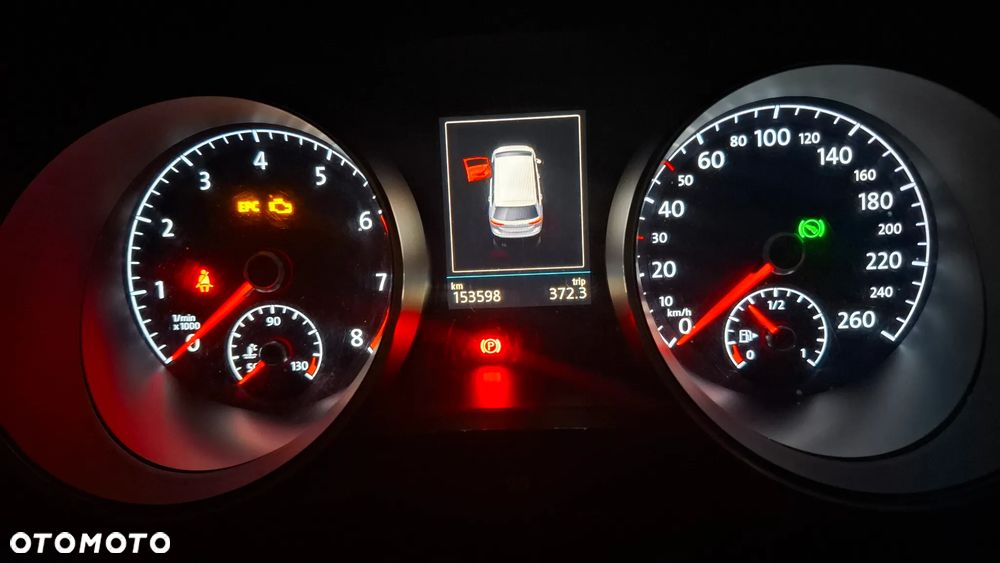 Volkswagen Touran - 17