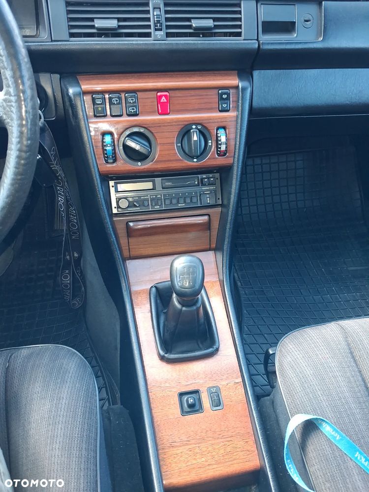 Mercedes-Benz W124 (1984-1993) - 4