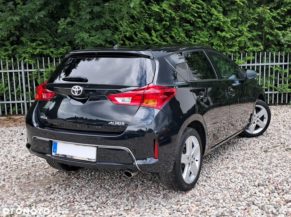Toyota Auris 1.6 Premium Start - 23