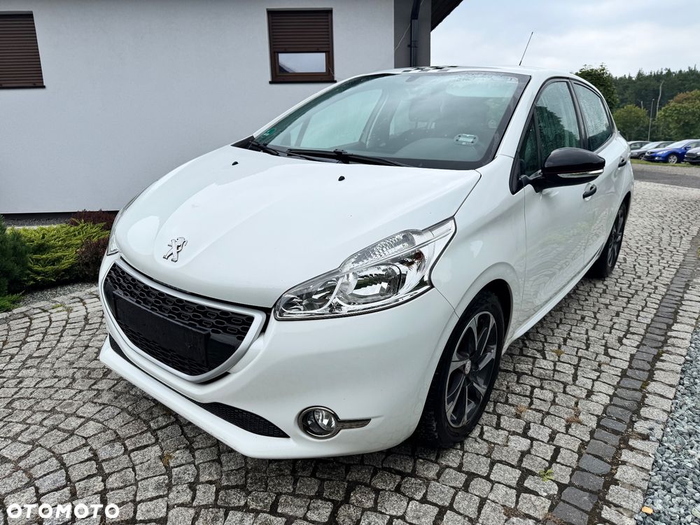 Peugeot 208 - 2
