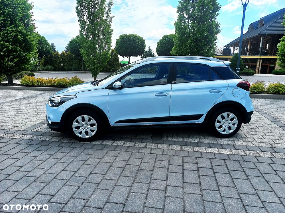Hyundai i20 blue 1.4 Active Select - 16