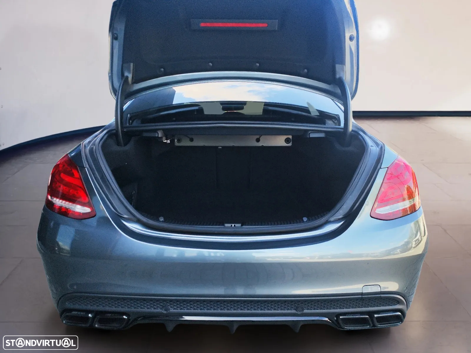 Mercedes-Benz C 63 AMG S - 16