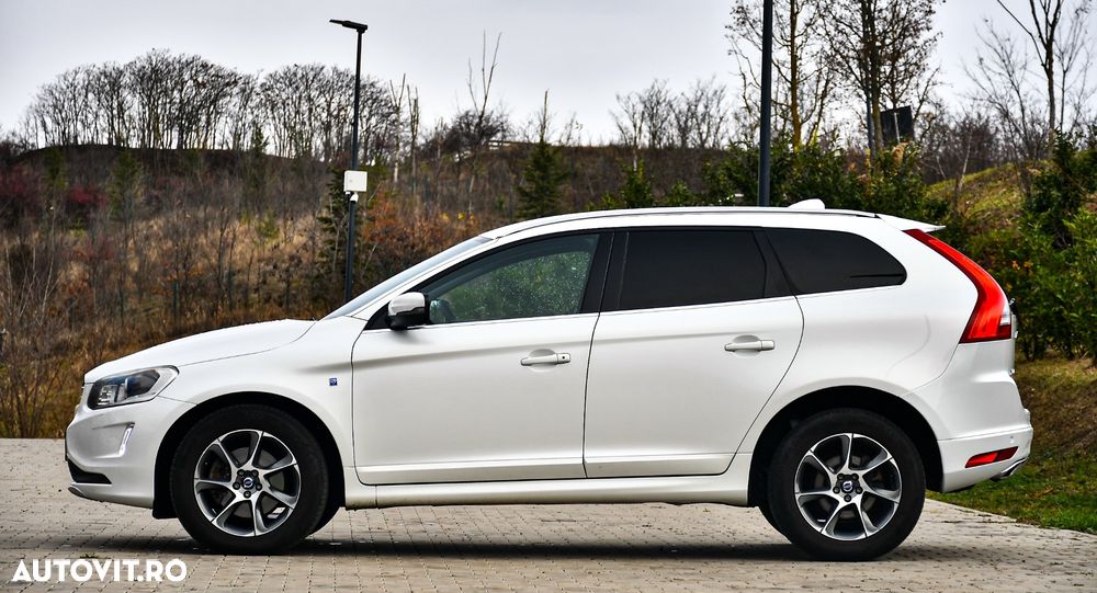 Volvo XC 60 D4 AWD Ocean Race - 11