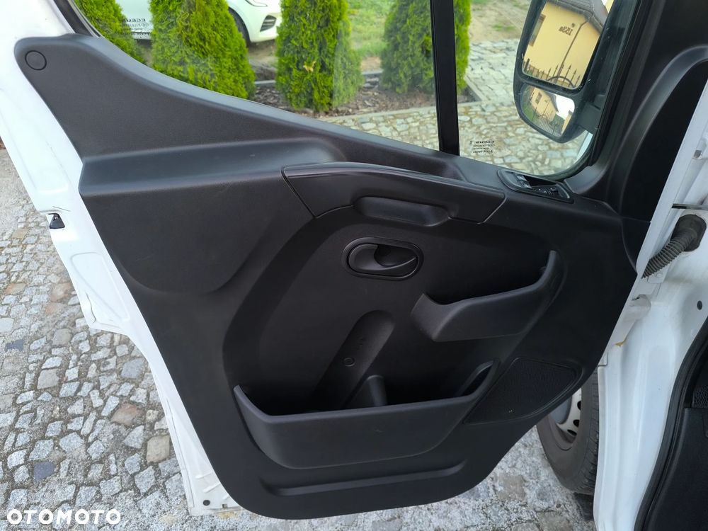 Renault Master - 19
