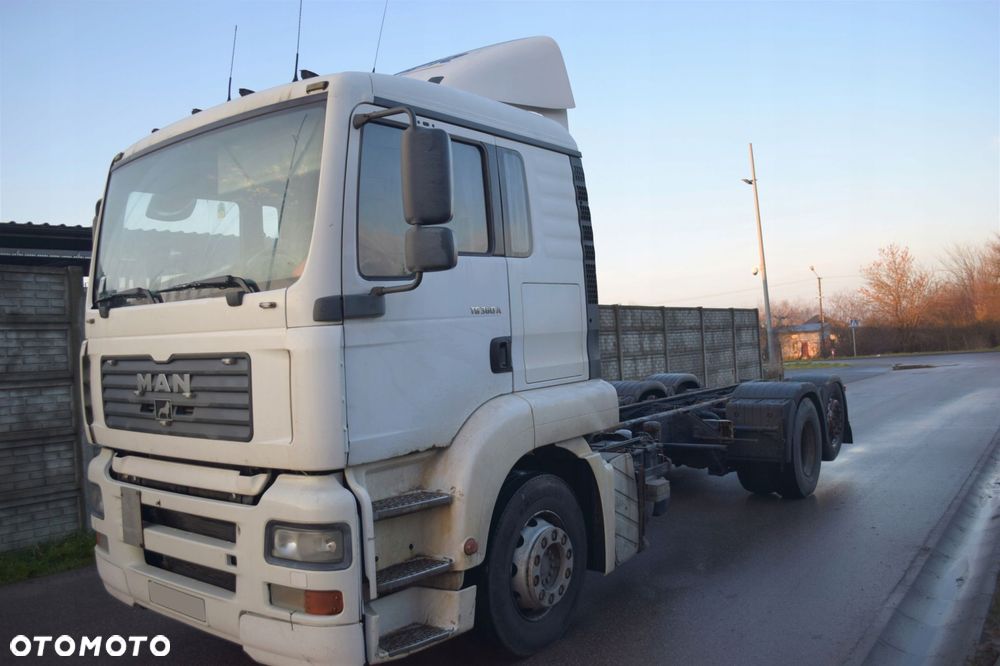 KABINA SYPIALNA WĄSKA MAN TGA TGS SZKIELET + DRZWI - 1