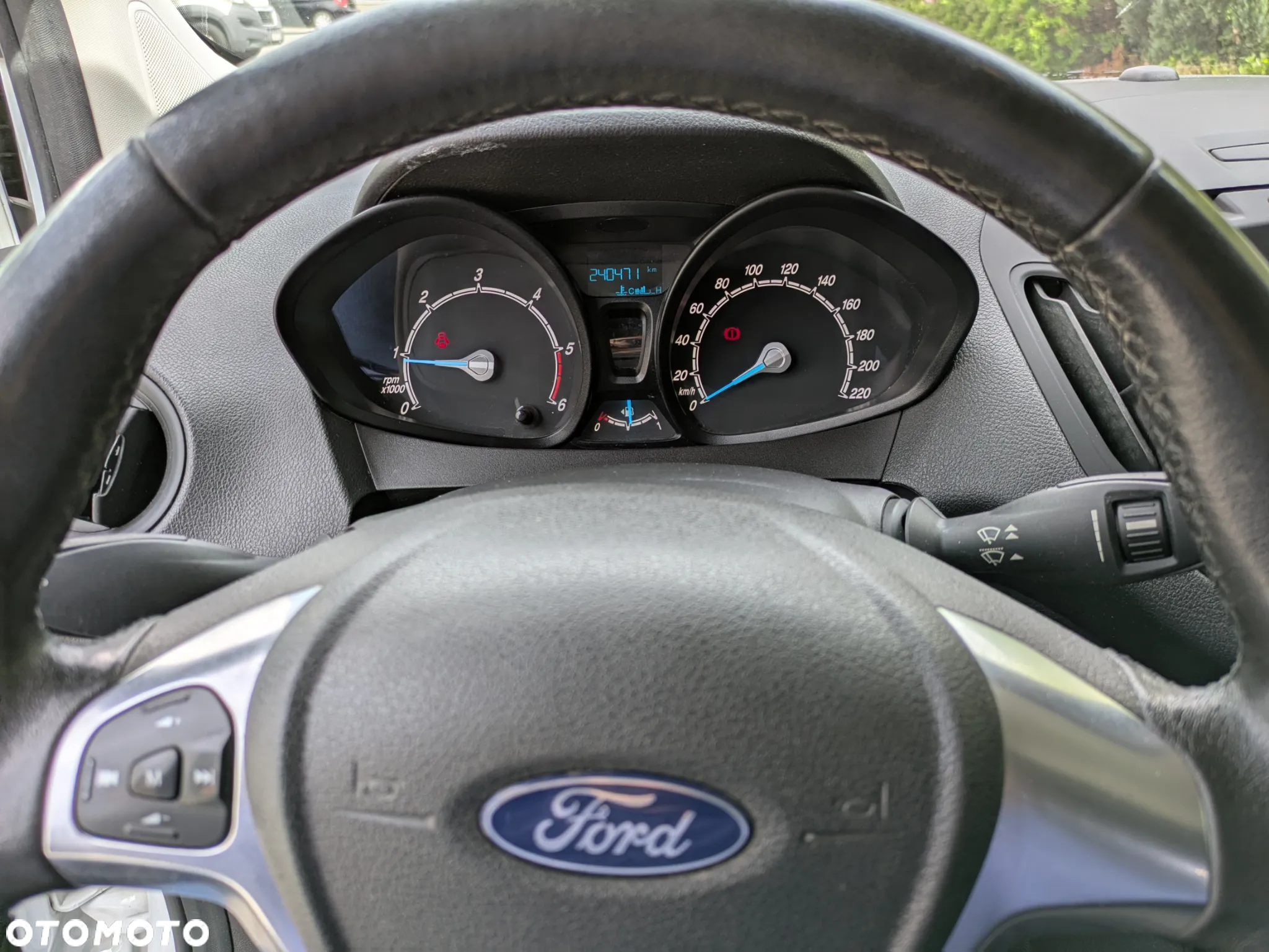 Ford Transit Courier - 6