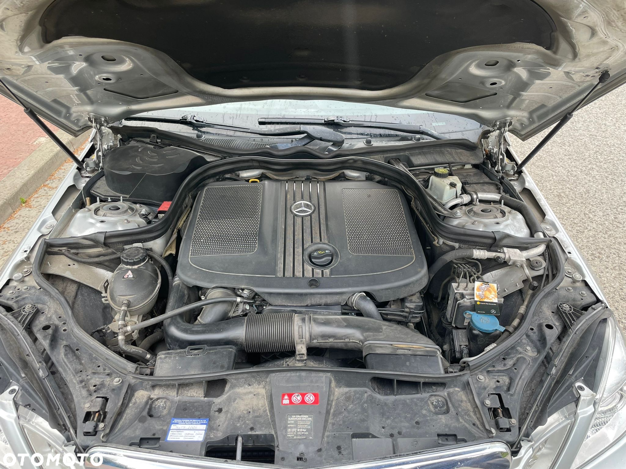 Mercedes-Benz Klasa E 220 T CDI DPF BlueEFFICIENCY 7G-TRONIC Avantgarde - 12