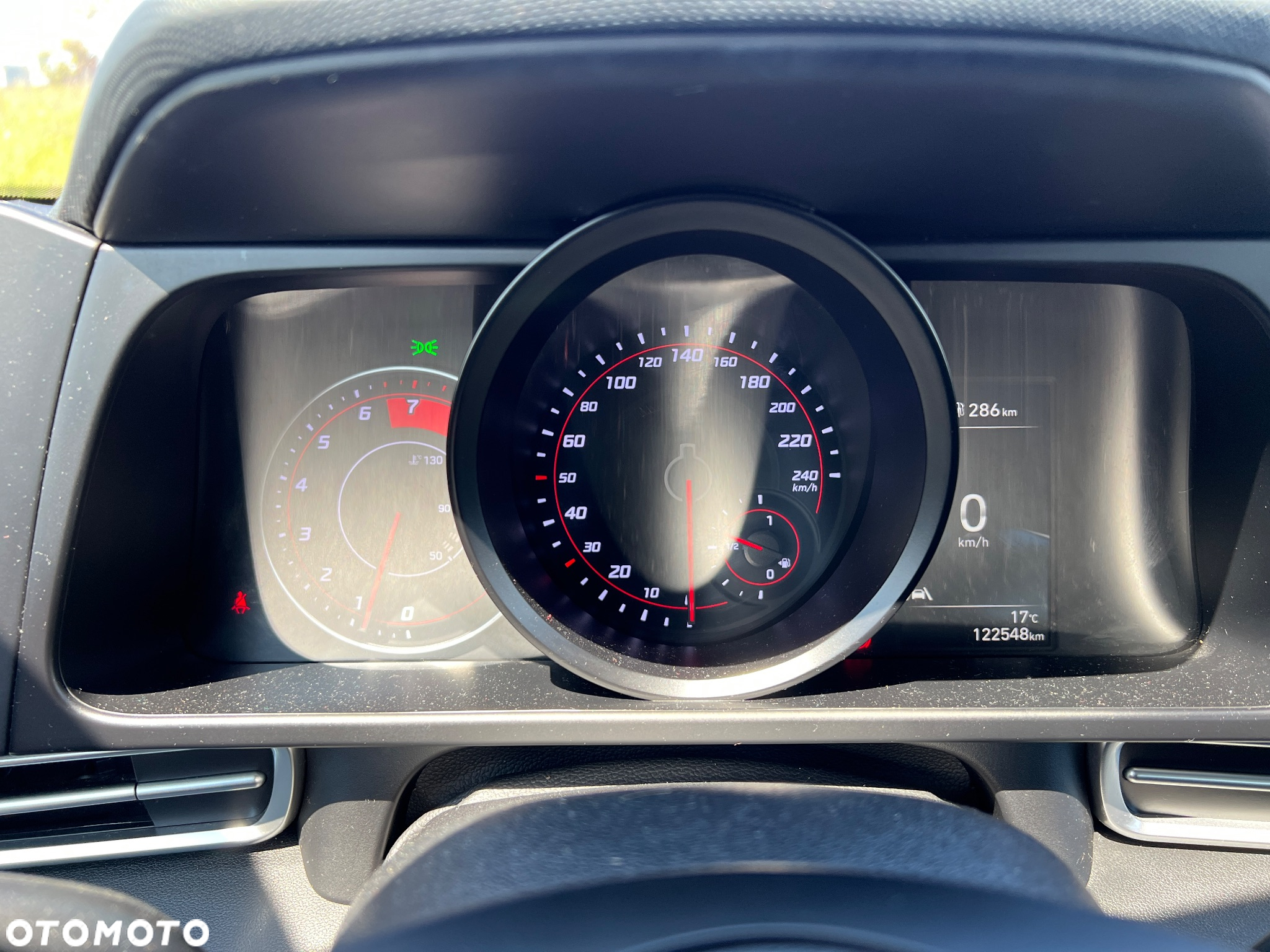 Hyundai Elantra 1.6 Modern - 28