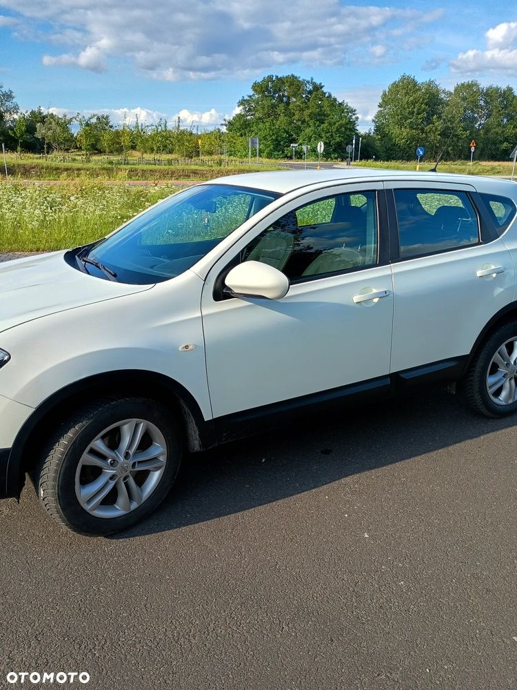 Nissan Qashqai 2013 photo 3