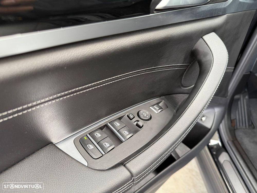 BMW X3 30 e xDrive - 19