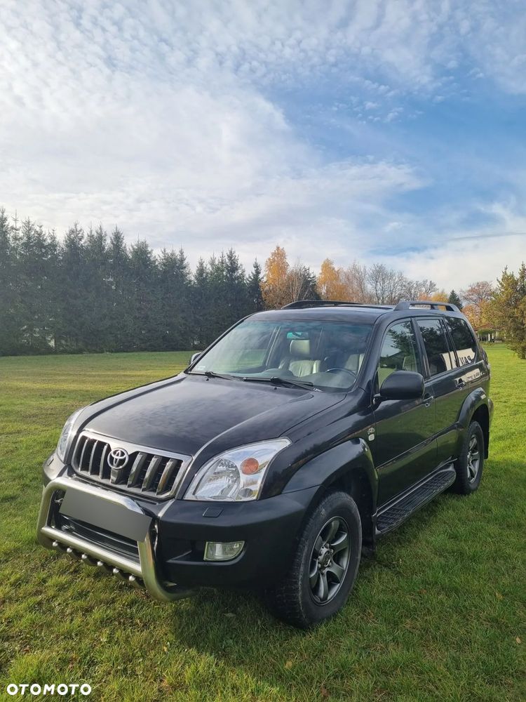 Toyota Land Cruiser - 1