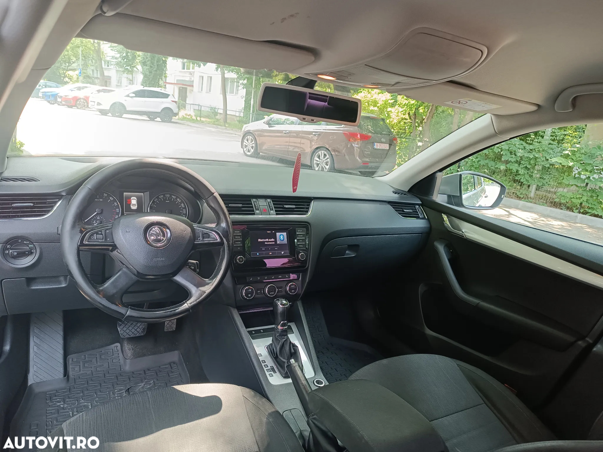 Skoda Octavia 1.6 TDI AMBITION DSG - 7