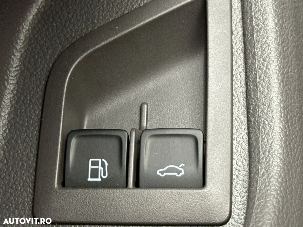 Volkswagen Multivan - 23