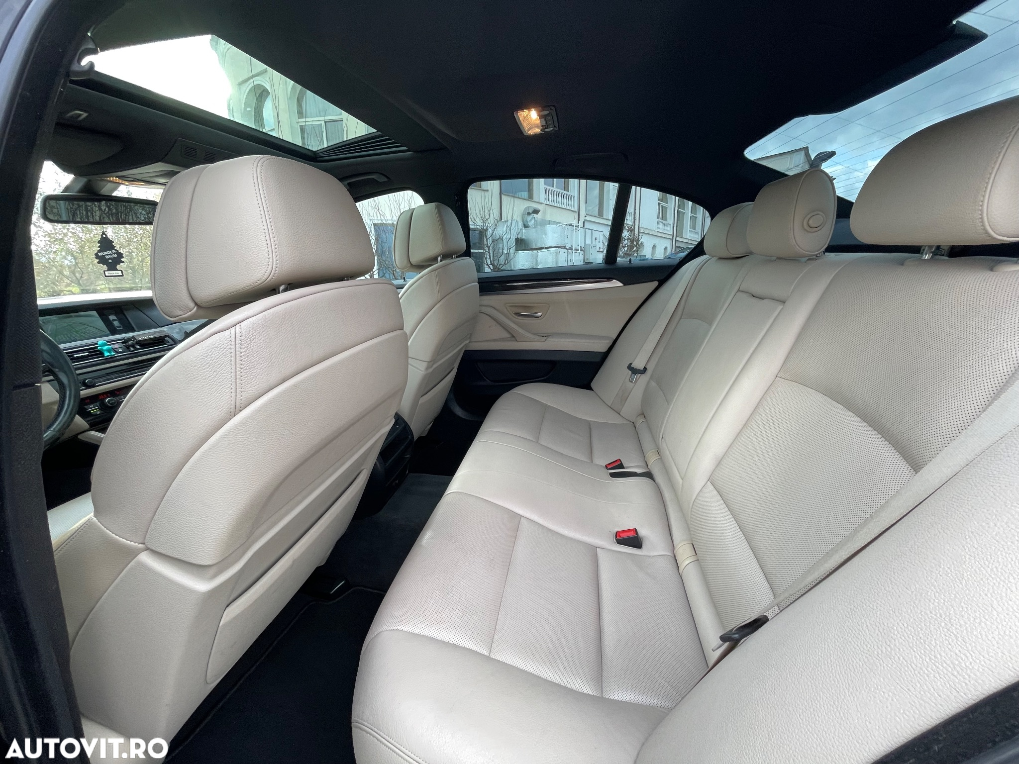 BMW Seria 5 535d xDrive - 16