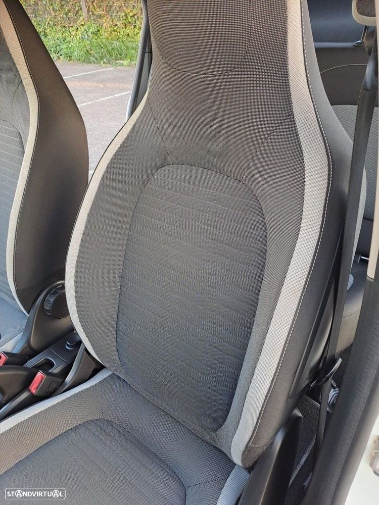 Renault Twingo 1.0 SCe Night&Day - 31