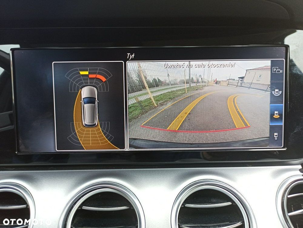 Mercedes-Benz Klasa E - 18