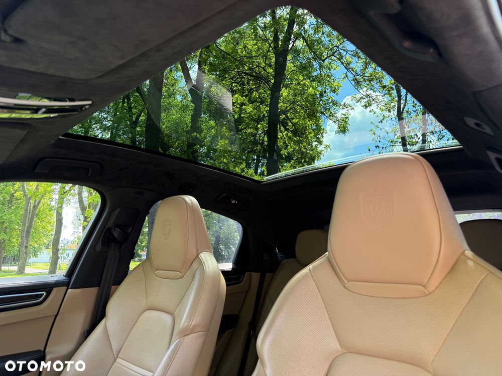Porsche Cayenne - 19