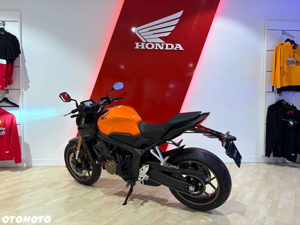 Honda CB - 3