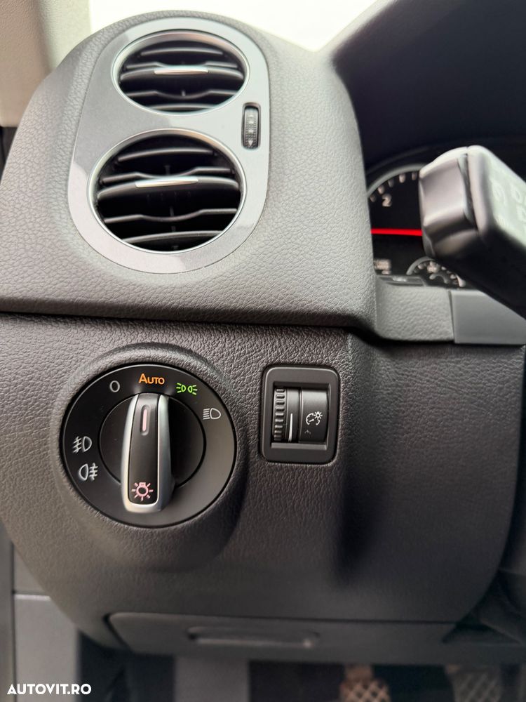Volkswagen Tiguan - 21