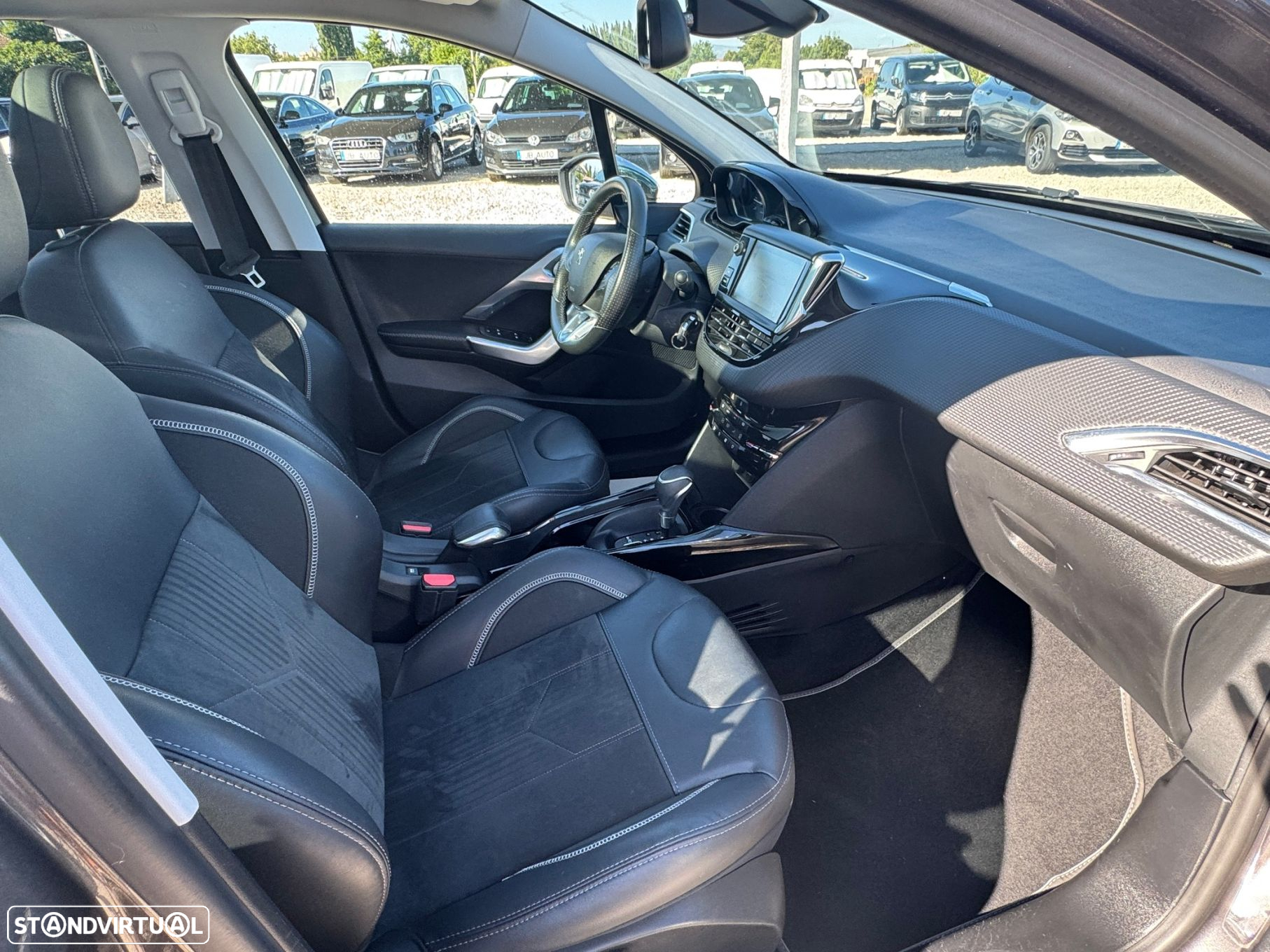 Peugeot 2008 1.2 PureTech Crossway EAT6 - 12