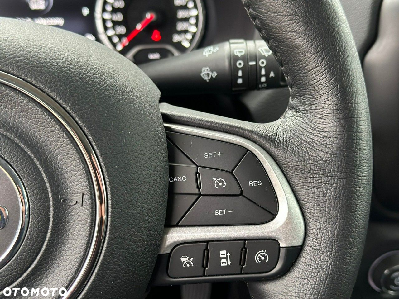 Jeep Renegade - 23