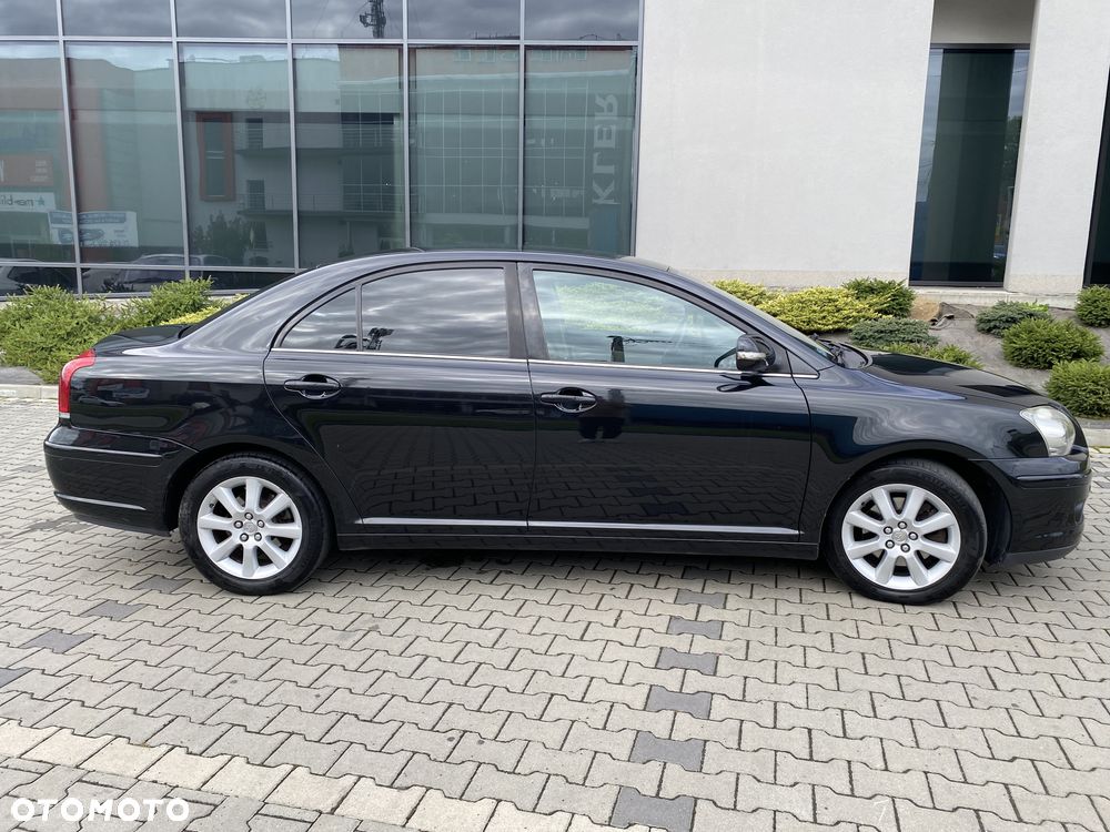 Toyota Avensis 2.0 D-4D Premium - 3
