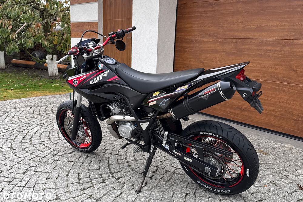 Yamaha WR - 19