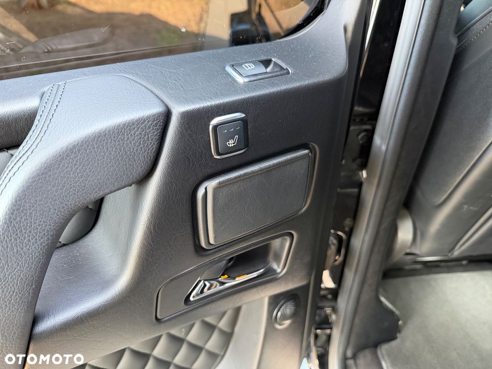 Mercedes-Benz Klasa G 63 AMG AMG SPEEDSHIFT 7G-TRONIC - 19