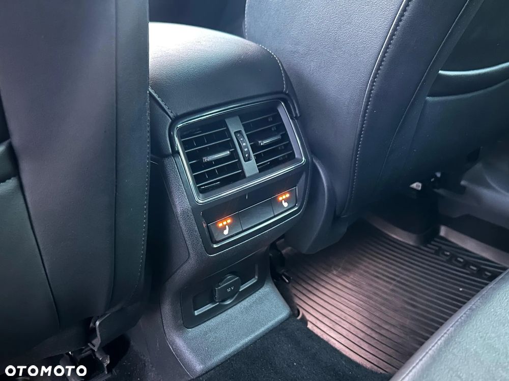 Skoda Karoq 1.5 TSI ACT 4x2 Style DSG - 35