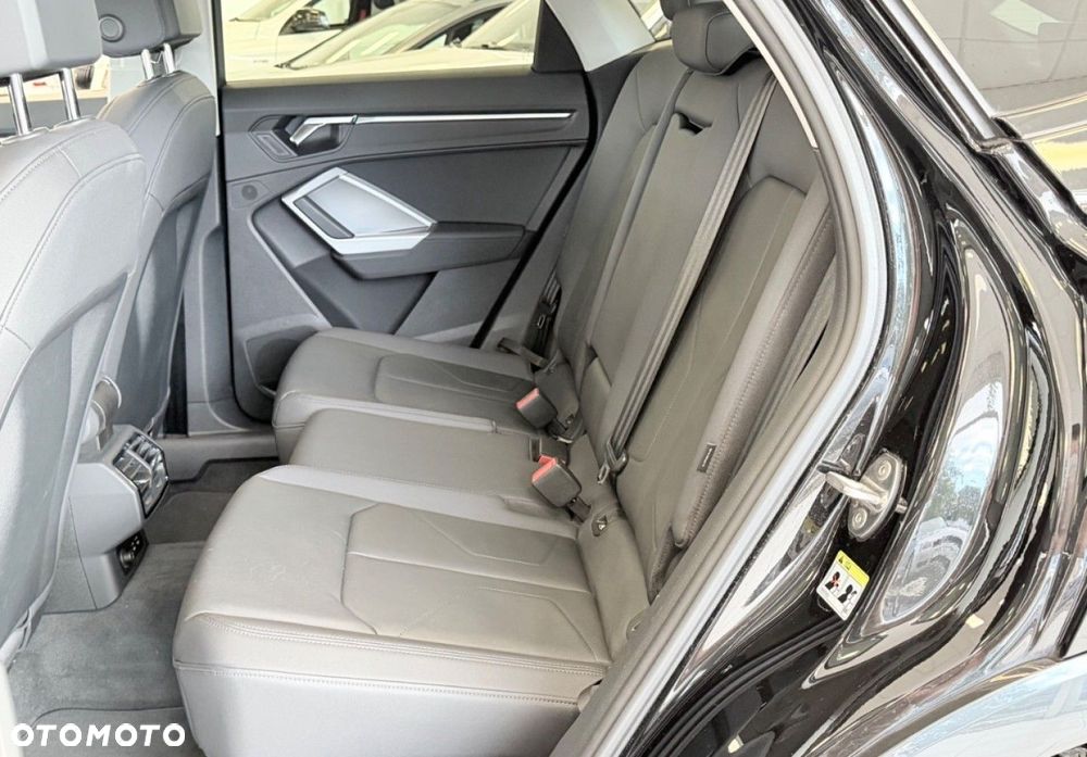 Audi Q3 40 TDI Quattro S tronic S line - 24