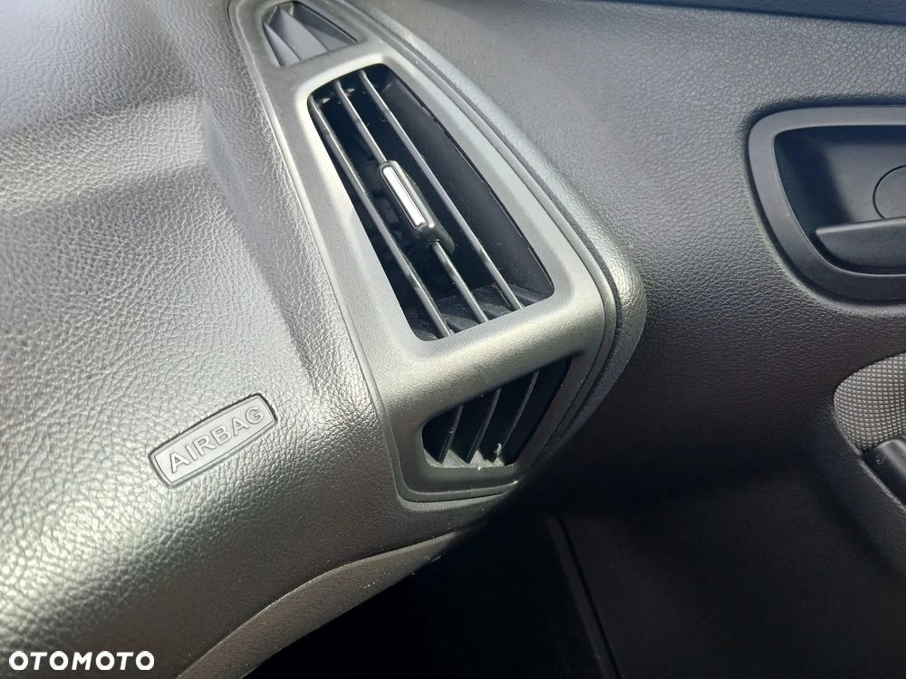 Ford Focus - 22